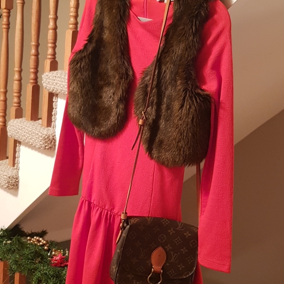 ♥️ Cute Fur Vest ♥️ - Picture 3 of 10